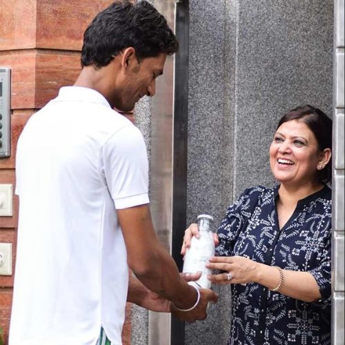 Home delivery of Milk at Ranchi is best option than local milkman.